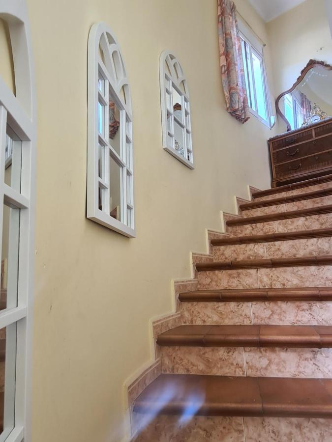 Chateau Angelique Villa Montroy ภายนอก รูปภาพ