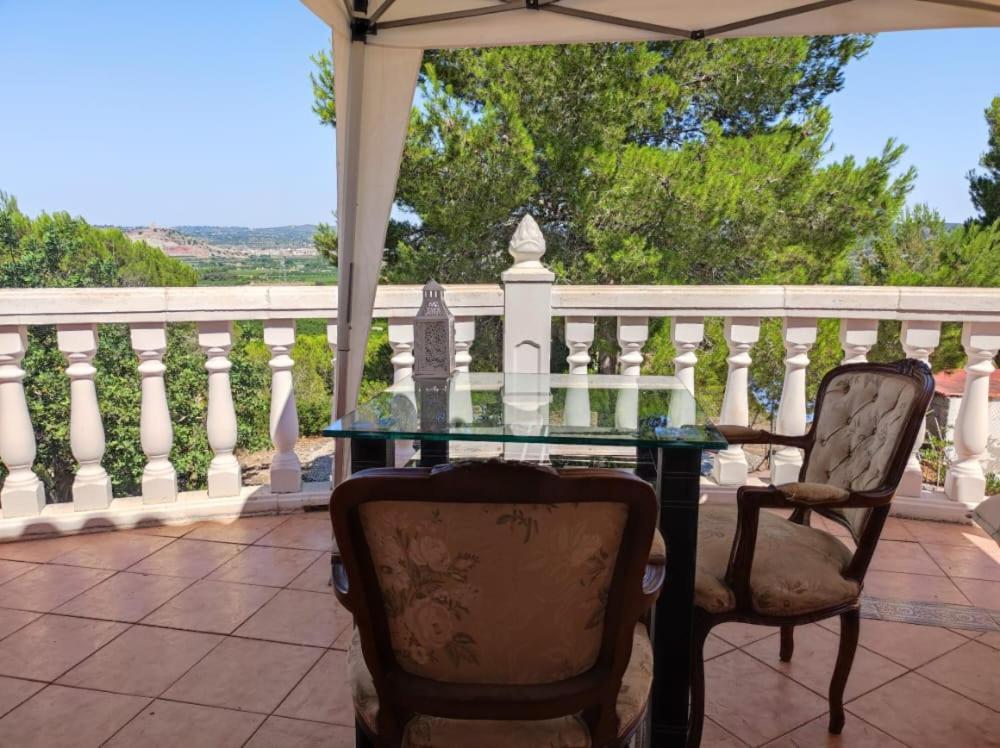Chateau Angelique Villa Montroy ภายนอก รูปภาพ